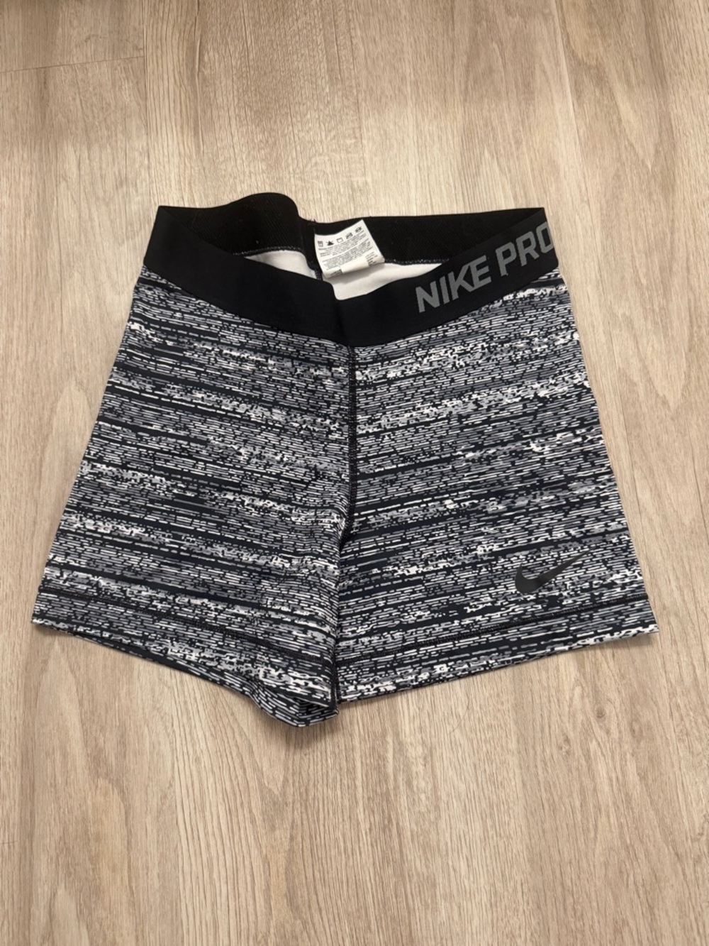 Nike Pro Women's Black and Gray Patterned Bike Shorts